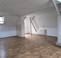 Oben ankommen – 3-Raum-Dachgeschosswohnung mit Balkon - Halle (Saale) Gesundbrunnen