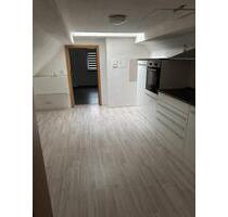 DACHGESCHOSSWOHNUNG - 550,00&nbsp;EUR Kaltmiete, ca.&nbsp; 55,00&nbsp;m&sup2; in Dietzhölztal (PLZ: 35716)