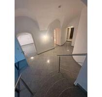 Liebhaberobjekt!!! Sanierte 4-Zimmer EG-Wohnung mit Gewölbe u. Garage im Herzen von Waldkirchen