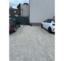 Parkplatz zu vermieten - 25,00 EUR Miete, in Krefeld (PLZ: 47807) Fischeln