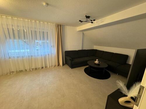 Foto - 4 Zimmer Dachgeschosswohnung - 800,00&nbsp;EUR Kaltmiete, ca.&nbsp; 82,00&nbsp;m&sup2;