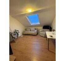 Dachgeschosswohnung in Heusenstamm – möbliert, S-Bahn fußläufig