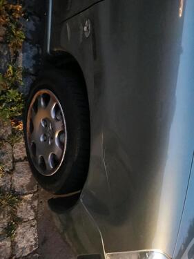 Foto - PKW Reifen montiert - 1.000,00 EUR Miete,