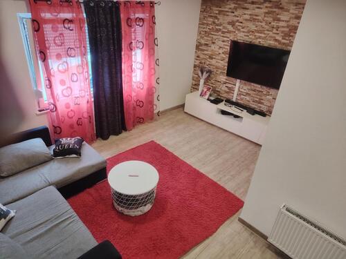 Foto - Helles 6-Zimmer OG und DG.Renoviert im 2024! Ab 1 Juni Frei