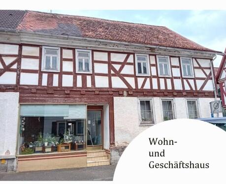 Foto - Sanierungsbedürftiges, historisches Wohn- und Geschäftshaus
