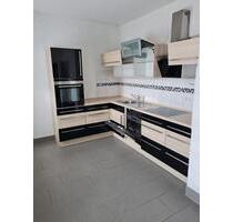 Schöne 3- Zimmer Wohnung - 550,00&nbsp;EUR Kaltmiete, ca.&nbsp; 90,00&nbsp;m&sup2; in Frankenblick (PLZ: 96528)