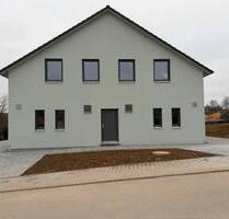 Erstbezug-Doppelhaushälfte mit EBK in Dielheim-Balzfeld