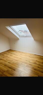 Foto - 3 Zimmer Dachgeschoßwohnung in Schwaikheim