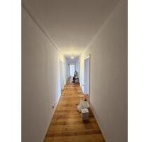 Schöne & Große 4 - Zimmer Wohnung - Nürnberg Kleinweidenmühle