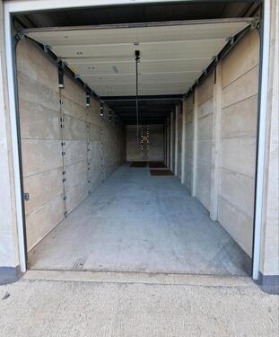 Foto - lange Garage abzugeben - 199,00&nbsp;EUR Miete,