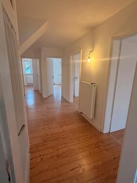 Foto - 4-Zimmer Wohnung nahe Grundschule - Ab sofort