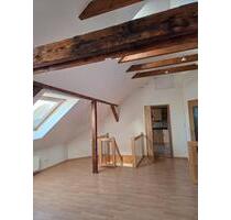 3,5-Zimmer-Maisonette-Dachgeschosswohnung mit Einbauküche in Baut - Bautzen
