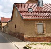 Haus RoßlebenWiehe - 25.000,00&nbsp;EUR Kaufpreis, ca.&nbsp; 65,00&nbsp;m&sup2; in Roßleben-Wiehe (PLZ: 06571)
