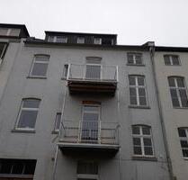 Charmante, komplett sanierte, lichtdurchflutete 3-Zimmer-Altbauwohnung mit Balkon! - Düsseldorf Stadtbezirk 9