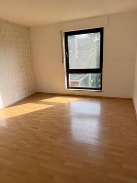Foto - ruhige gut angelegene Wohnung - 800,00&nbsp;EUR Kaltmiete, ca.&nbsp; 94,00&nbsp;m&sup2;