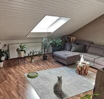 Schöne helle 3,5-Zimmer Dachgeschosswohnung mit großem Balkon - Gemmingen