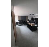 Berge: Büroraum Laden in zentraler Lage