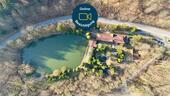 Foto - Einzigartiges Waldhotel – Exklusives Anwesen mit privatem See, 3 Wohneinheiten auf ca. 15.000m2
