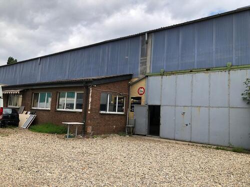 Foto - Lager halle - 1.170,00&nbsp;EUR Kaltmiete, ca.&nbsp; 1.600,00&nbsp;m&sup2;