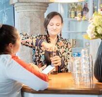 Party Raum Vermietung - 300,00&nbsp;EUR Kaltmiete, ca.&nbsp; 100,00&nbsp;m&sup2; in Dresden (PLZ: 01237) Blasewitz