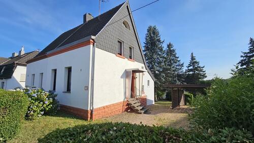 Foto - Renoviertes Einfamilienhaus mit Garten in ruhiger Lage