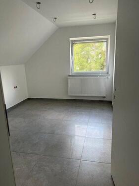 Foto - 3 Zimmer Dachgeschoßwohnung zur Miete in Langenhahn