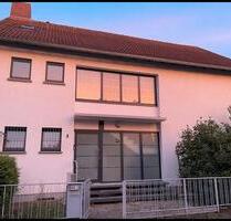 3-Zimmer-Wohnung im 1. OG mit großem Balkon zu vermieten - Ludwigshafen am Rhein Ludwigshafen-Hemshof