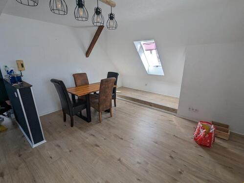 Foto - 3 Zimmer Dachgeschoßwohnung zur Miete in Täferrot