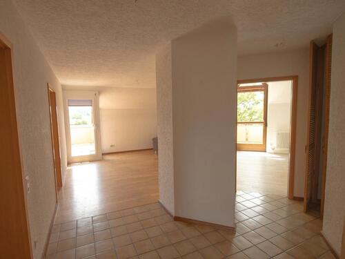 Foto - Helle 3-Zi-DG-Wohnung mit 2 Balkonen & Stellplatz – vermietet