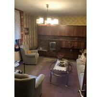 Unrenovierte Etagen Wohnung im 1. und 2. OG (Dachgeschoss) - Eitorf