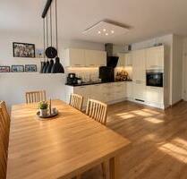 4 Zimmer Ergeschosswohnung mit großer Terrasse & Garten - Hamburg Harburg