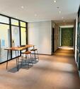 Foto - Top ausgestattetes Büro mit Aufzug, Designmöbeln & Stellplätzen – sofort bezugsbereit!