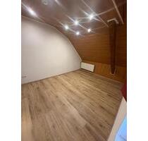 Lichtdurchflutete DG Wohnung im Zentrum von Bad Marienberg - Bad Marienberg (Westerwald)