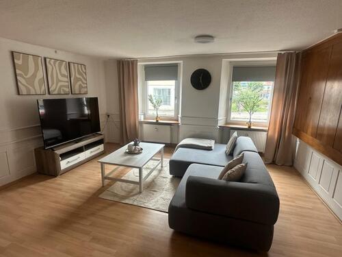 Foto - Renovierte möblierte 3 Zimmer Wohnung 100m2