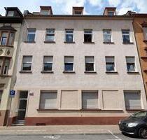 renovierte 4 ZKB-Wohnung mit Einbauküche in ruhiger Wohnlage - Neunkirchen