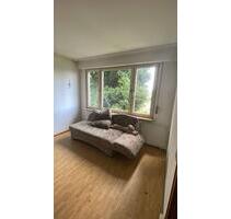 WG Zimmer wird frei - 300,00 EUR Kaltmiete, in Ravensburg (PLZ: 88214) Eschach