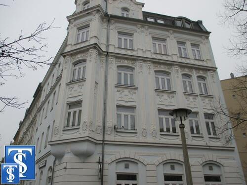 Foto - große 3 Zimmer Wohnung schöner Altbau DG