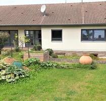 FÜR 2 PERSONEN: VOLLSTÄNDIG SANIERTE EG-WOHNUNG MIT GARTEN (OPTIONAL) IN EINEM 2 FAMILIENHAUS - Straubenhardt FÜR 2 PERSONEN: VOLLSTÄNDIG SANIERTE EG-WOHNUNG MIT GARTEN (OPTIONAL) IN EINEM 2 FAMILIENHAUS - Straubenhardt