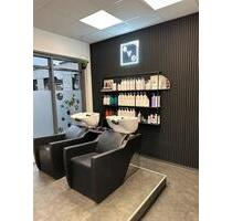 Stuhlmiete für Friseur:in im modernen Salon – zentral in Balingen