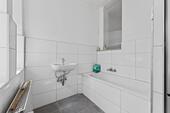 Foto - 5-Zimmer-Wohnung mit Balkon, Loggia, EBK und Gartenmitbenutzung z