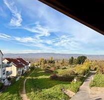 Lichtdurchflutete 4-Zimmer Dachgeschosswohnung in Feldrandlage - Ingelheim am Rhein