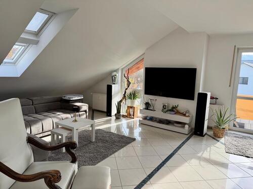 Foto - 4 Zimmer Dachgeschoßwohnung zur Miete in Ingelheim am Rhein