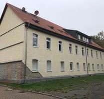 2,5 Raum Wohnung mit neuer Einbauküche in ruhiger Lage Warmsdorf - Güsten