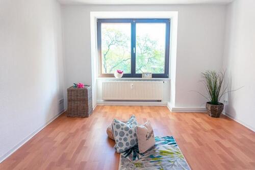 Foto - NEU sanierte Erdgeschosswohnung in ruhiger Seitenstraße