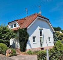 Schönes Einfamilienhaus in idyllischer Lage, 5 Zi, EBK, Garten - Mauchenheim