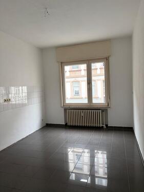 Foto - Helle Erdgeschosswohnung in B.ahnhofsnähe