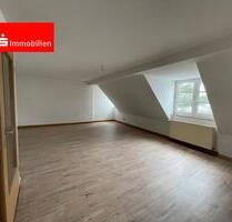 Schicke Dachgeschoßwohnung - 2 Etagen mit Einbauküche - Gera