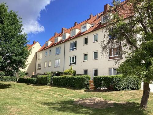 Foto - Kleine niedliche 2,5 Zimmer Dachgeschoss Wohnung zu sofort!