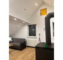 1 12 Zimmer Wohnung in Kempten - 990,00 EUR Kaltmiete, ca.  55,00 m² in Kempten (Allgäu) (PLZ: 87439) Auf der Halde