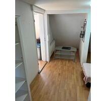 1,5 Dachgeschosswohnung zu vermieten - Heidenheim an der Brenz